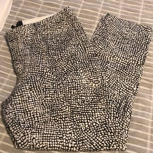 Woman’s banana republic pants